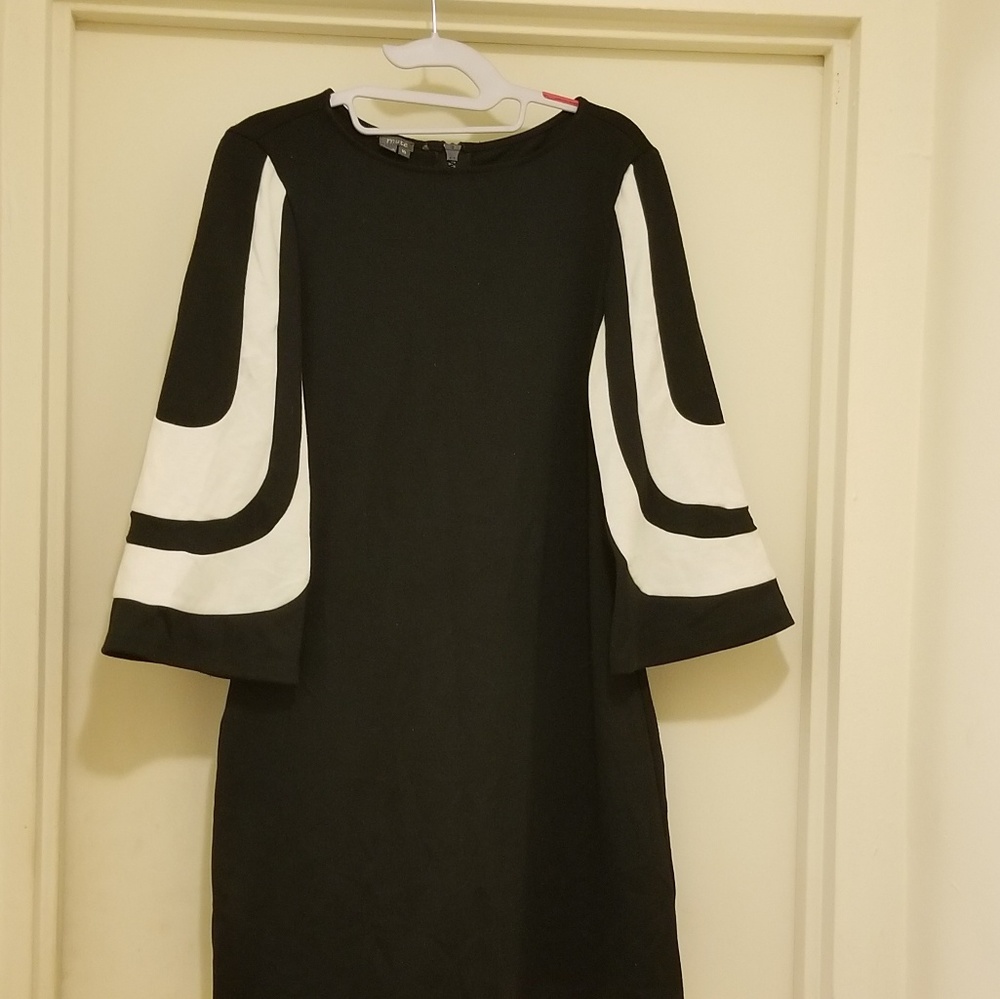 A-line dress by Muse